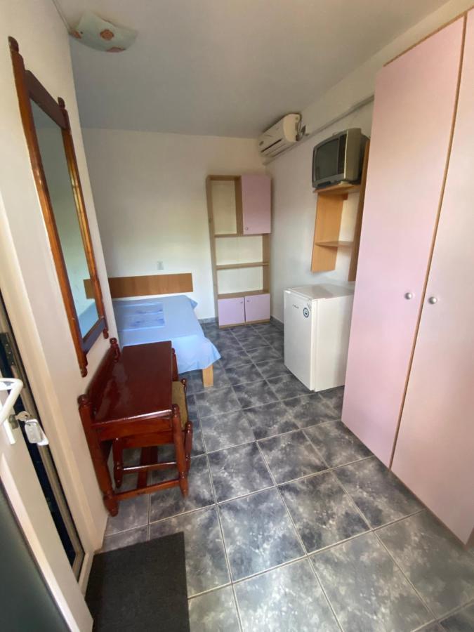 Hotel Vila Gino à Costinesti Extérieur photo