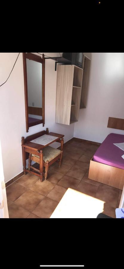 Hotel Vila Gino à Costinesti Extérieur photo